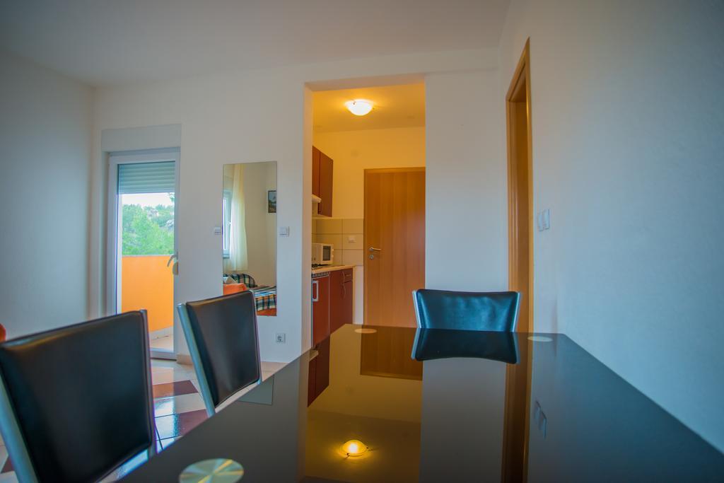 Apartments Nina Проманья Экстерьер фото
