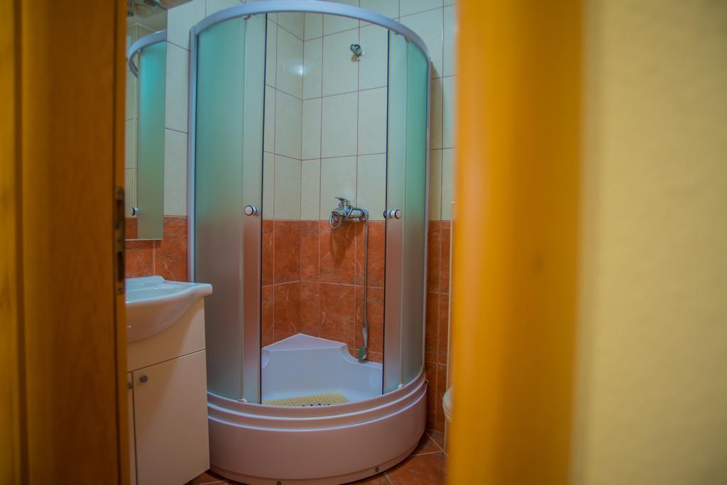 Apartments Nina Проманья Экстерьер фото